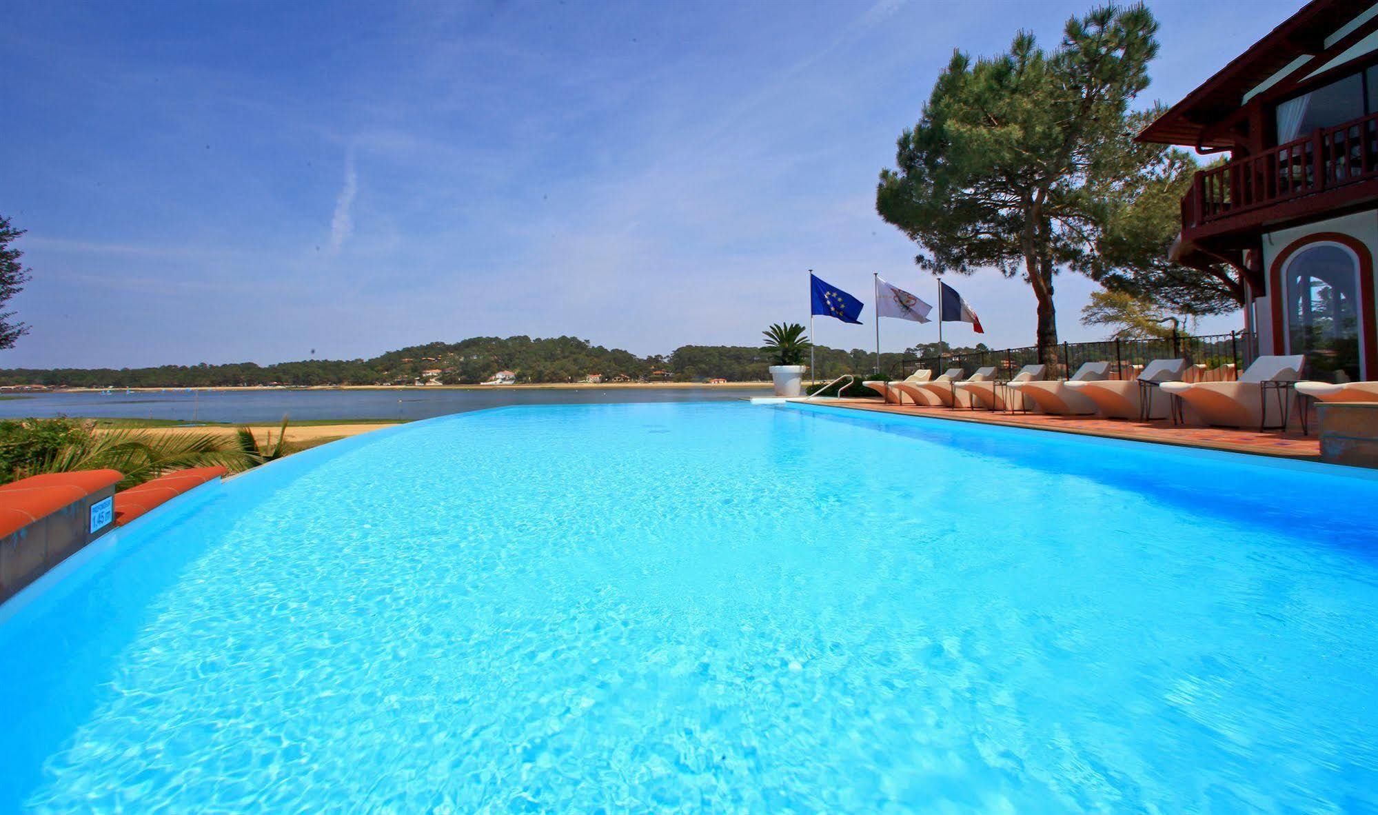 סורטס הוסגור Hotel Les Hortensias Du Lac מראה חיצוני תמונה